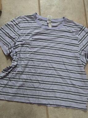 Victoria's Secret Pink Lavender Striped Crew Neck Short Sleeve Tee